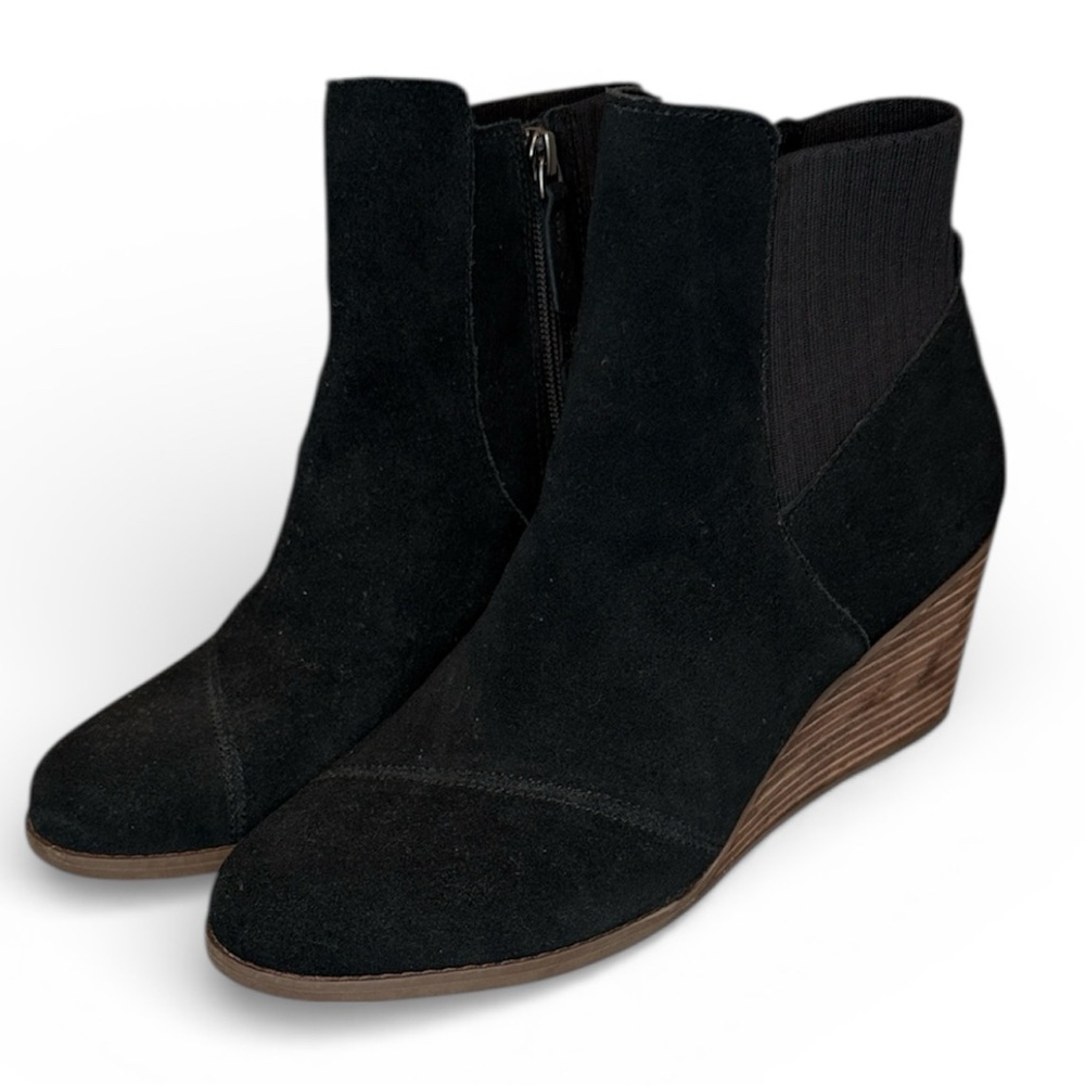 Toms Sadie Suede Black Ankle Wedge Heel Boots Booties size 10 EUC zipper closer
